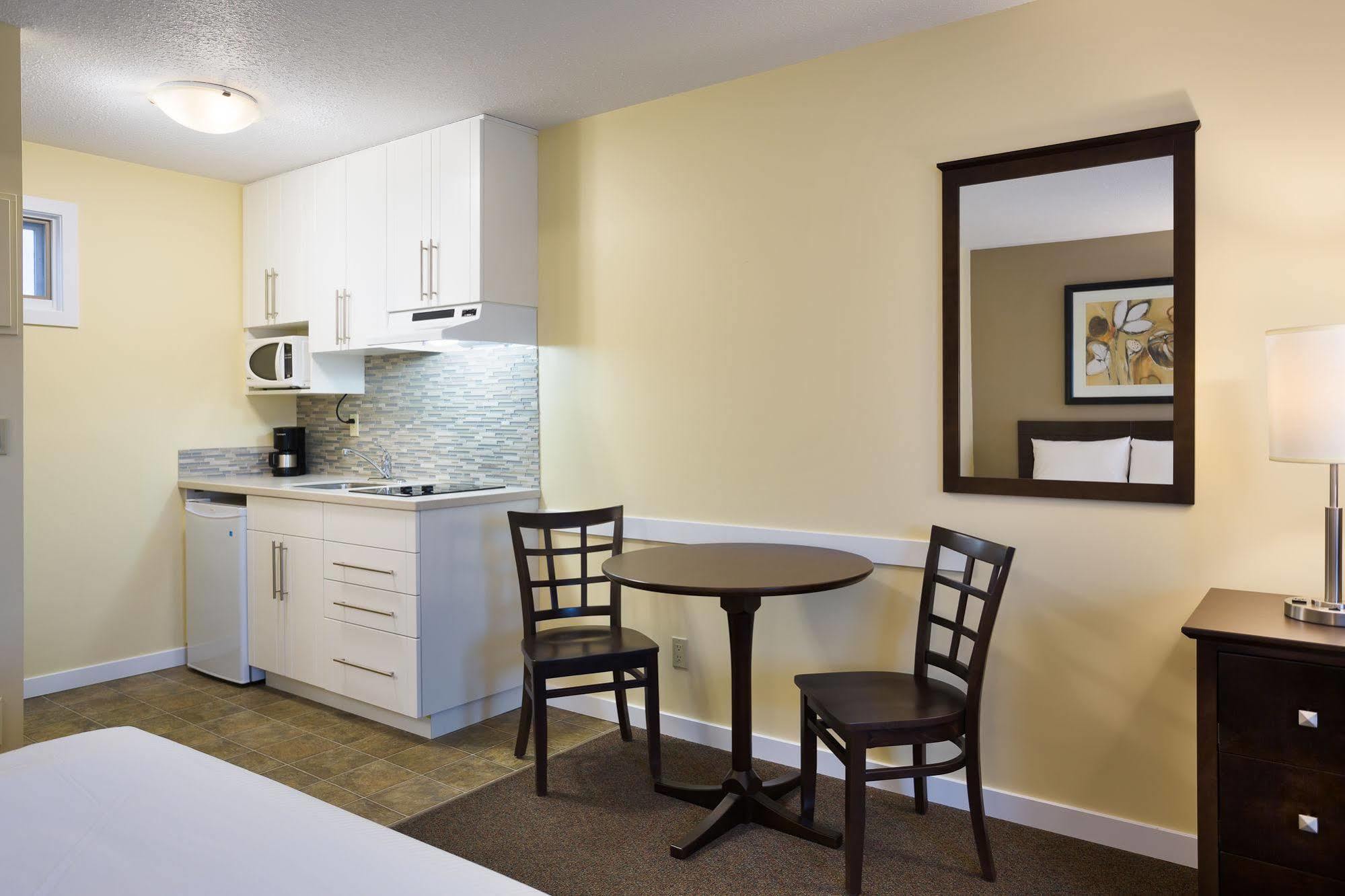 Hotel Siesta Kelowna